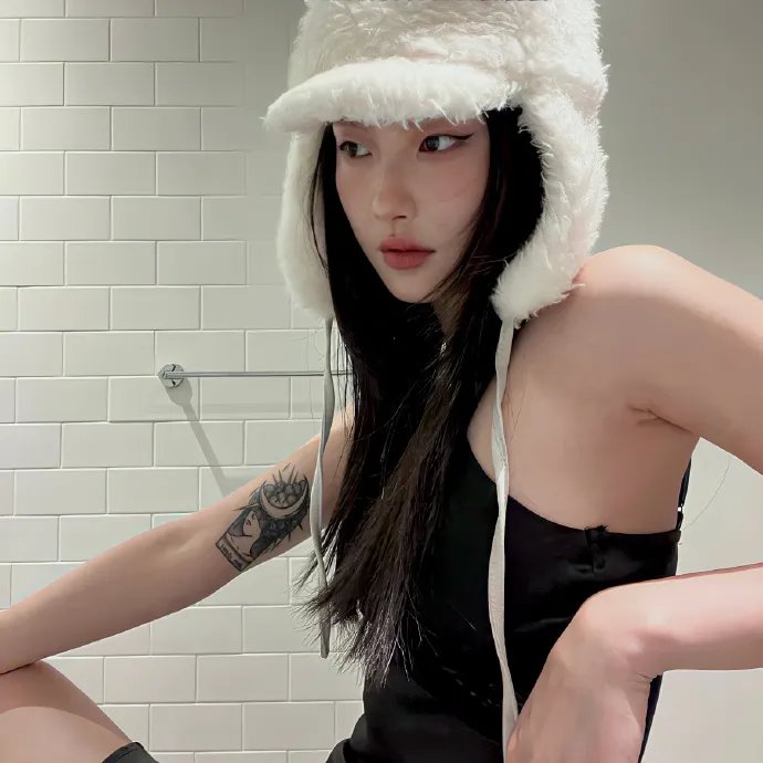 艾莉莎与玛榭拉 封面